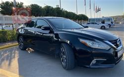 نيسان ألتيما